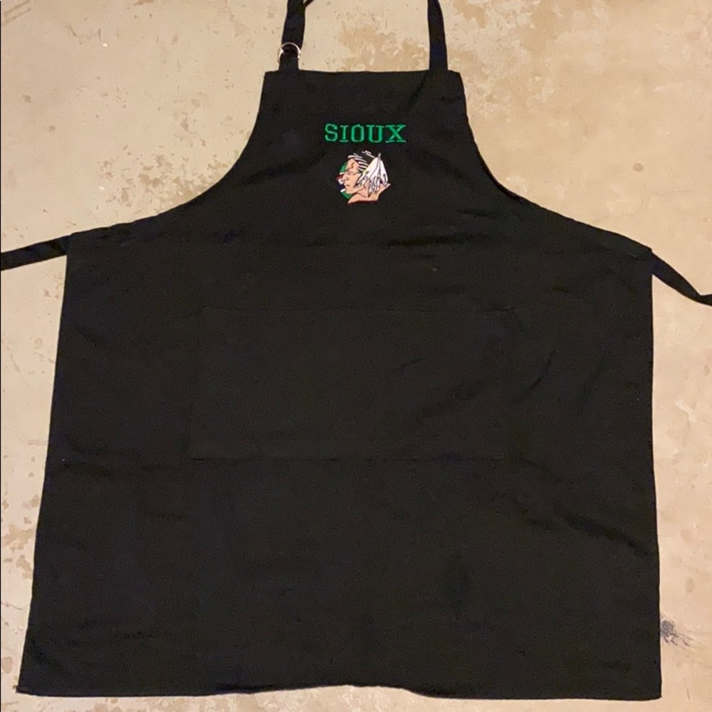 Fighting Sioux Apron